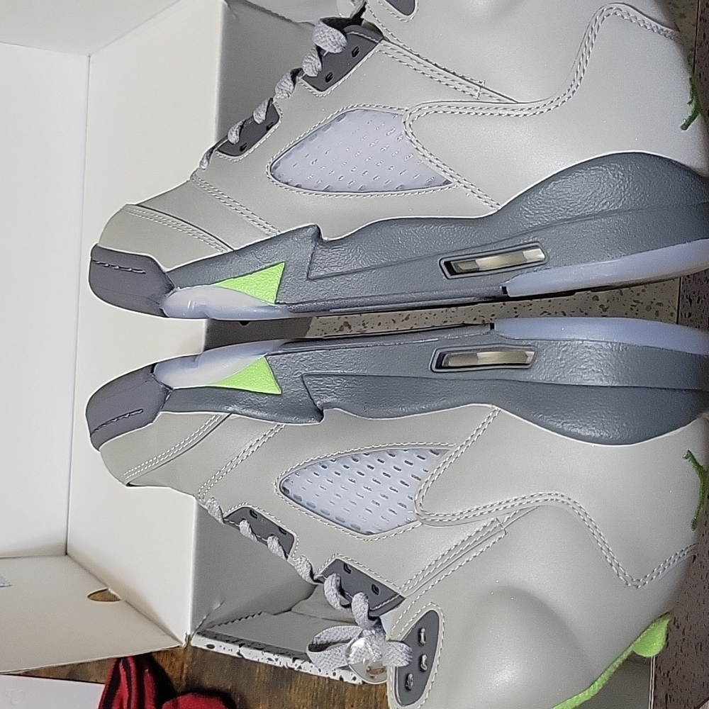Retro Jordan - Picture 3 of 5